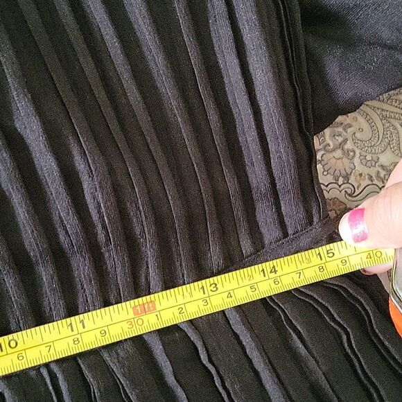 Banana republic Kali plated top - Picture 6 of 9